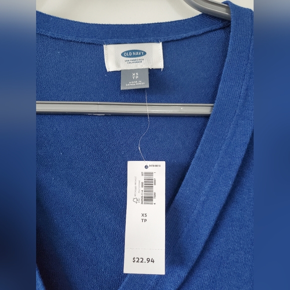 cardigan - Picture 2 of 9